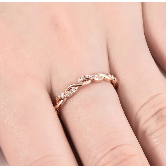 Justine’s Chic Boutique Jewelry - 14k Rose Gold Twist Band Ring Cubic Zirconia